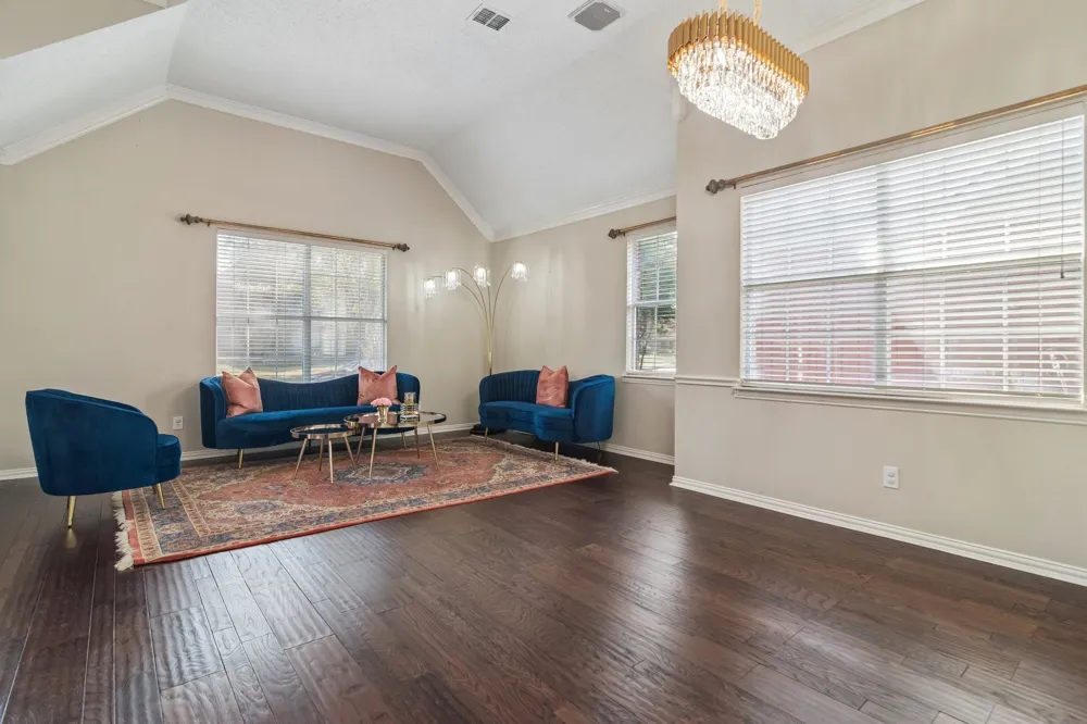305 Andre Drive Irving, TX 75063