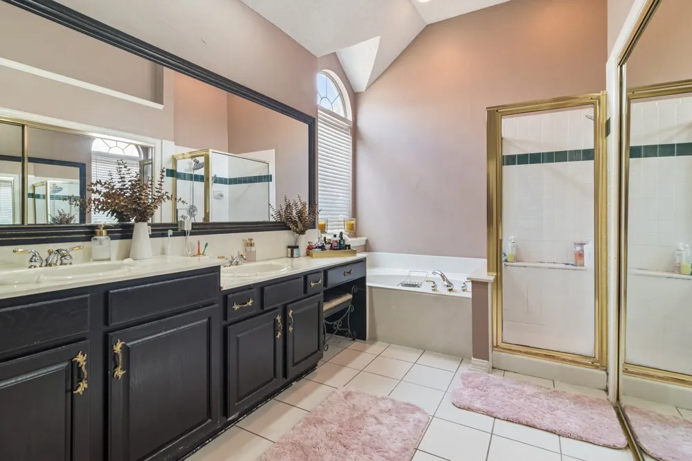 305 Andre Drive Irving, TX 75063