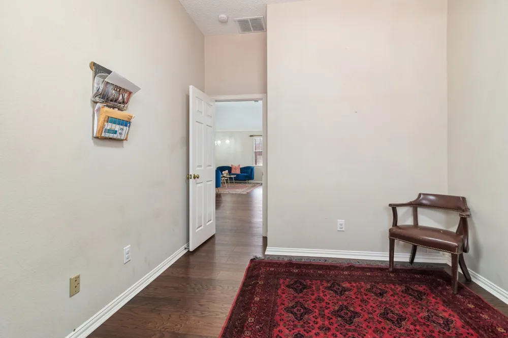 305 Andre Drive Irving, TX 75063