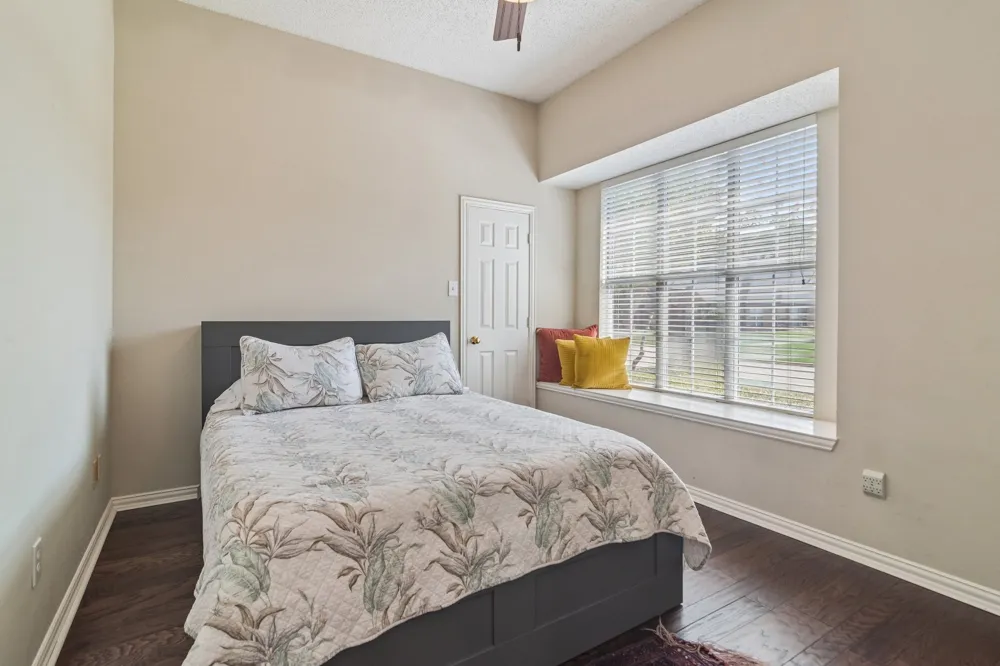 305 Andre Drive Irving, TX 75063