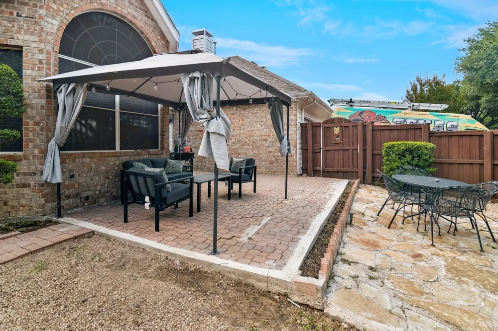305 Andre Drive Irving, TX 75063