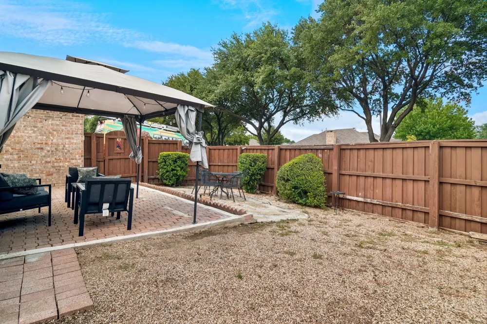305 Andre Drive Irving, TX 75063