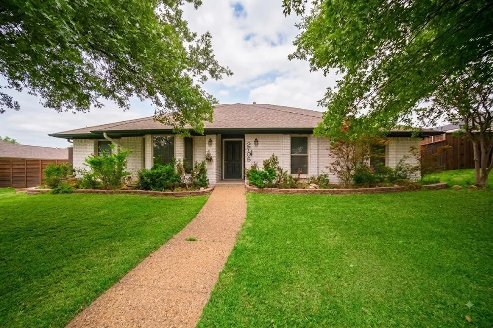 2705 Timberleaf Drive Carrollton, TX 75006
