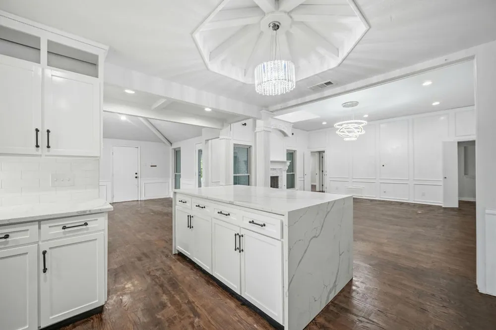 2705 Timberleaf Drive Carrollton, TX 75006