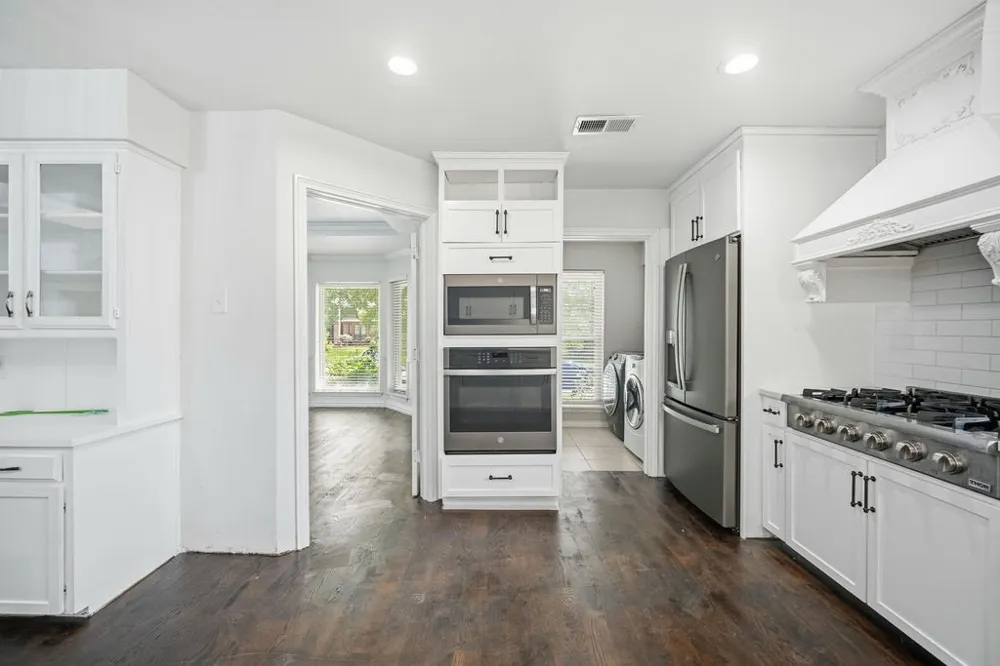 2705 Timberleaf Drive Carrollton, TX 75006