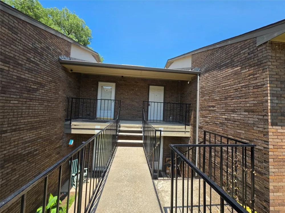 4452 Chaha Road #204 Garland, TX 75043