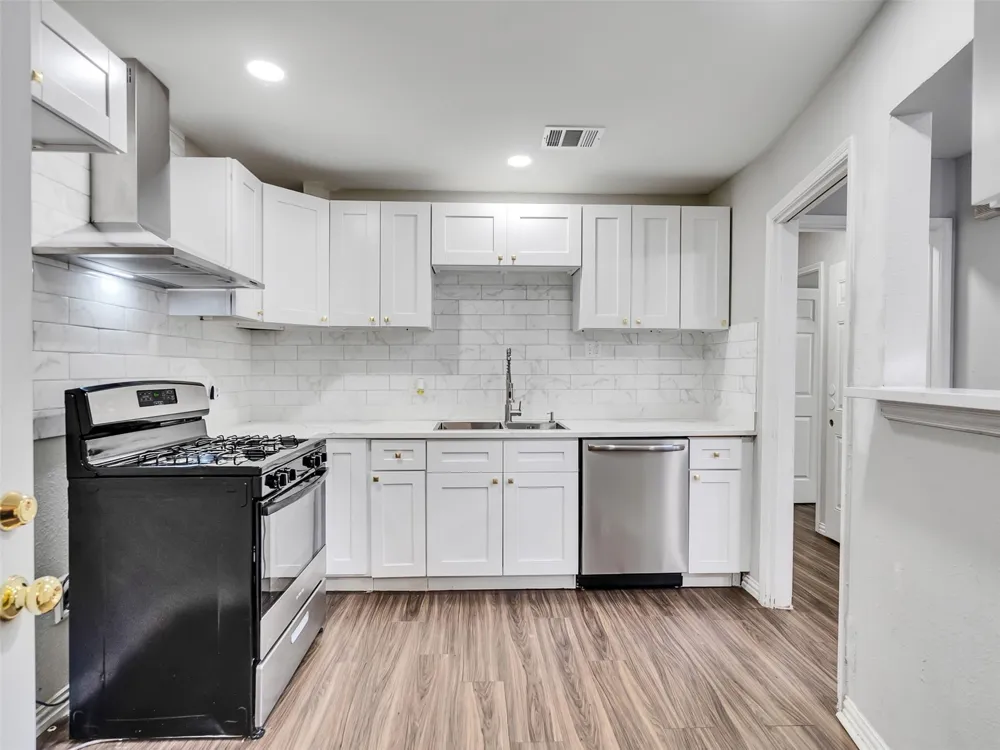 4411 Yupon Ridge Drive Houston, TX 77072