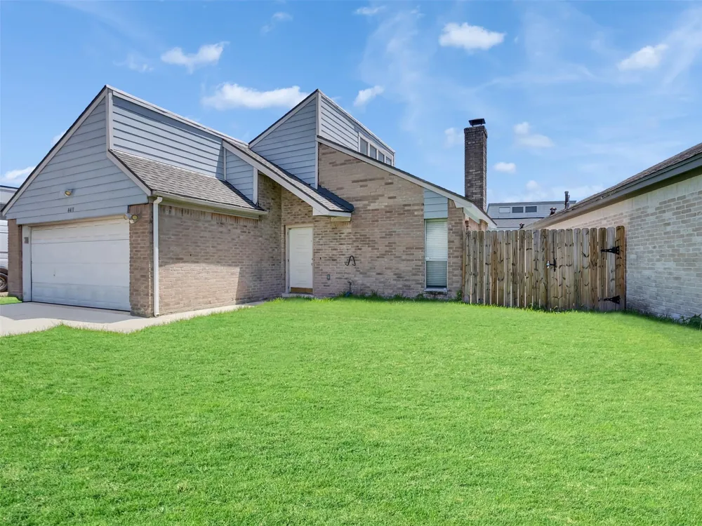 4411 Yupon Ridge Drive Houston, TX 77072