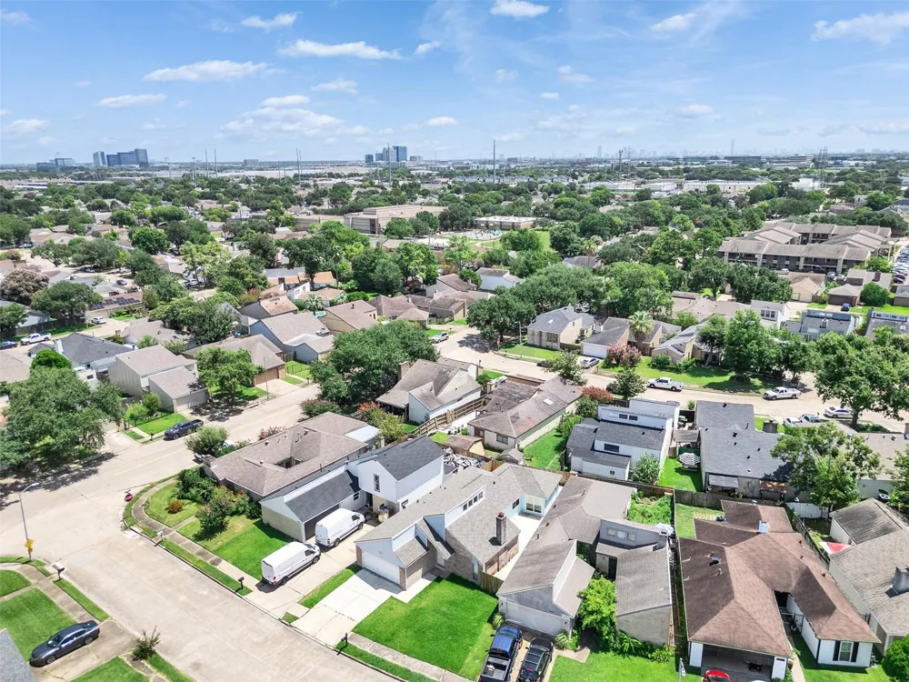 4411 Yupon Ridge Drive Houston, TX 77072