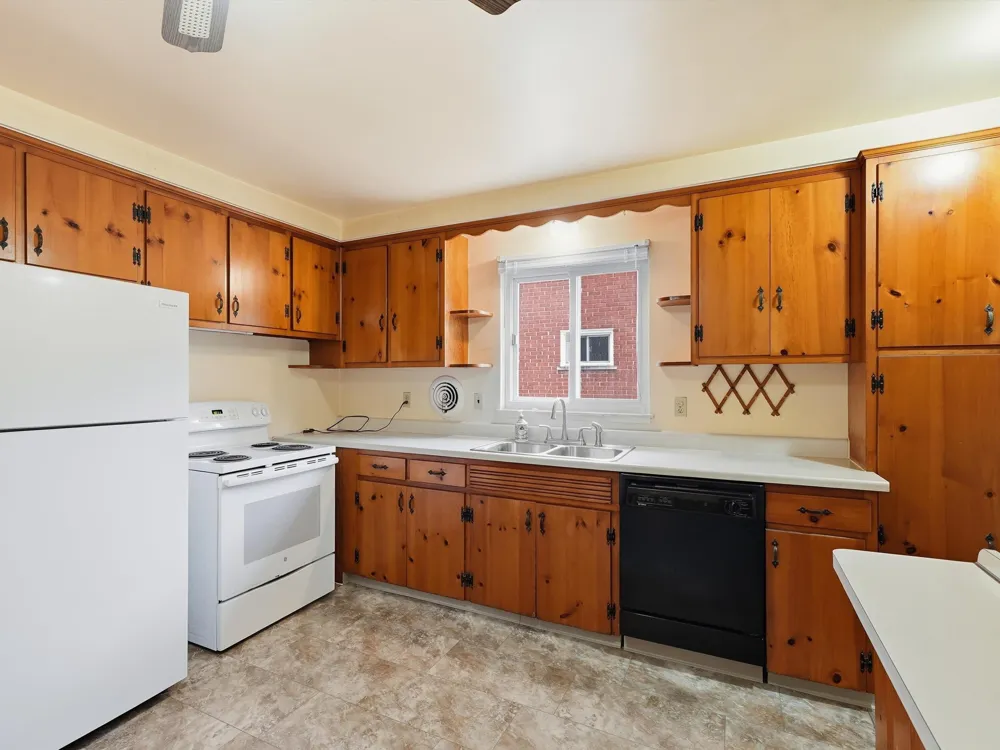 25036 Cathedral Street Redford, MI 48239