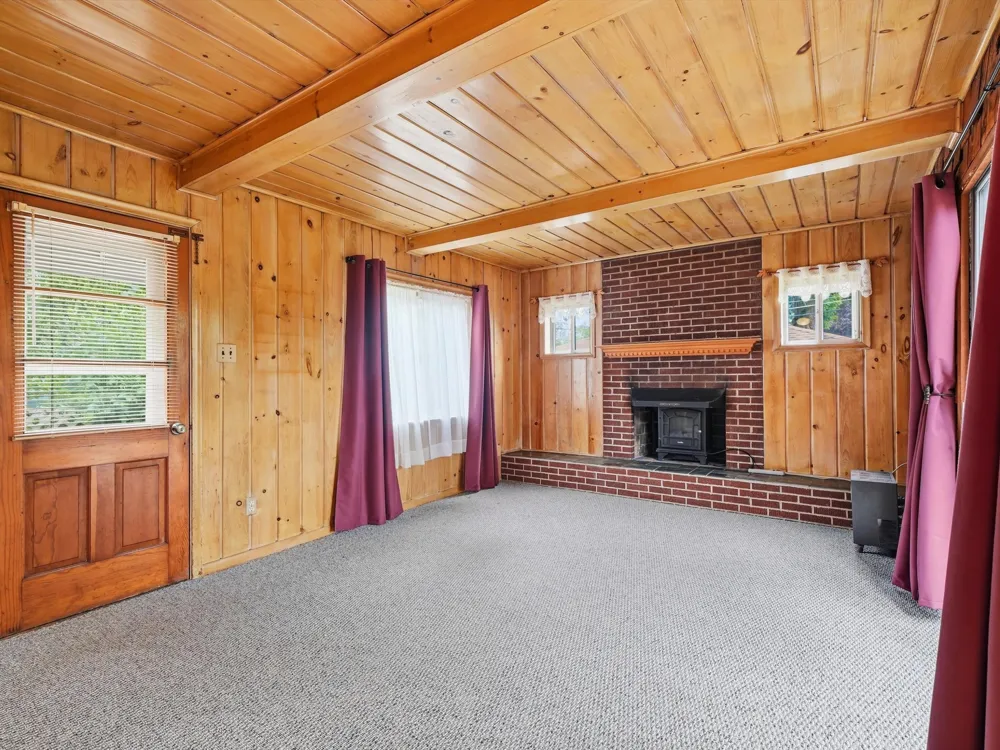25036 Cathedral Street Redford, MI 48239