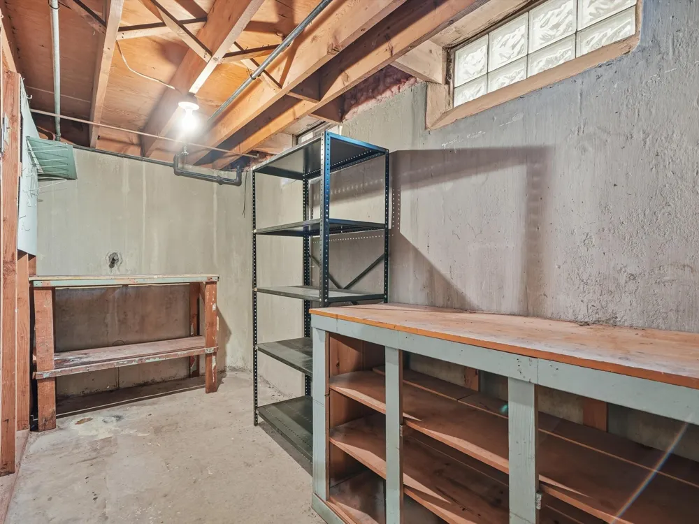 25036 Cathedral Street Redford, MI 48239
