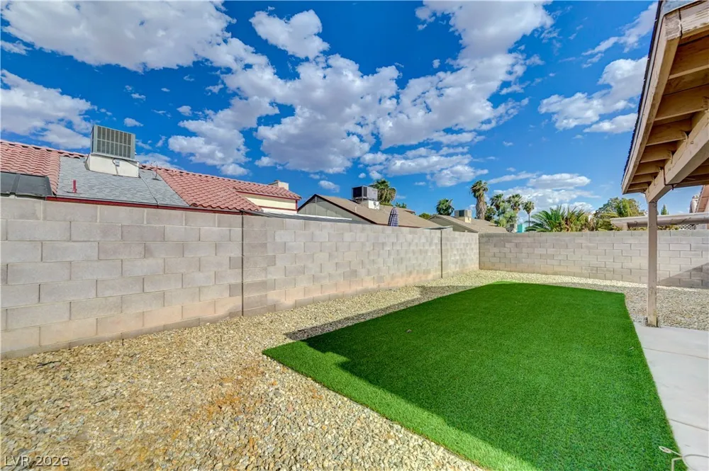 2120 Brassy Drive Las Vegas, NV 89142