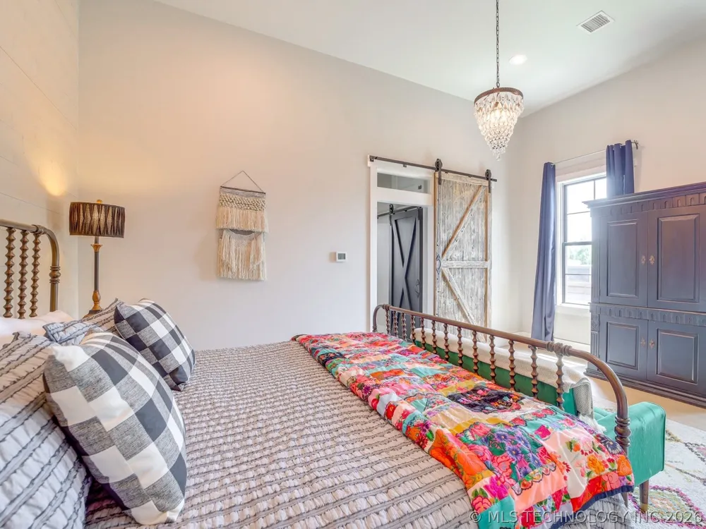 29 Park Street Carlton Landing, OK 74432