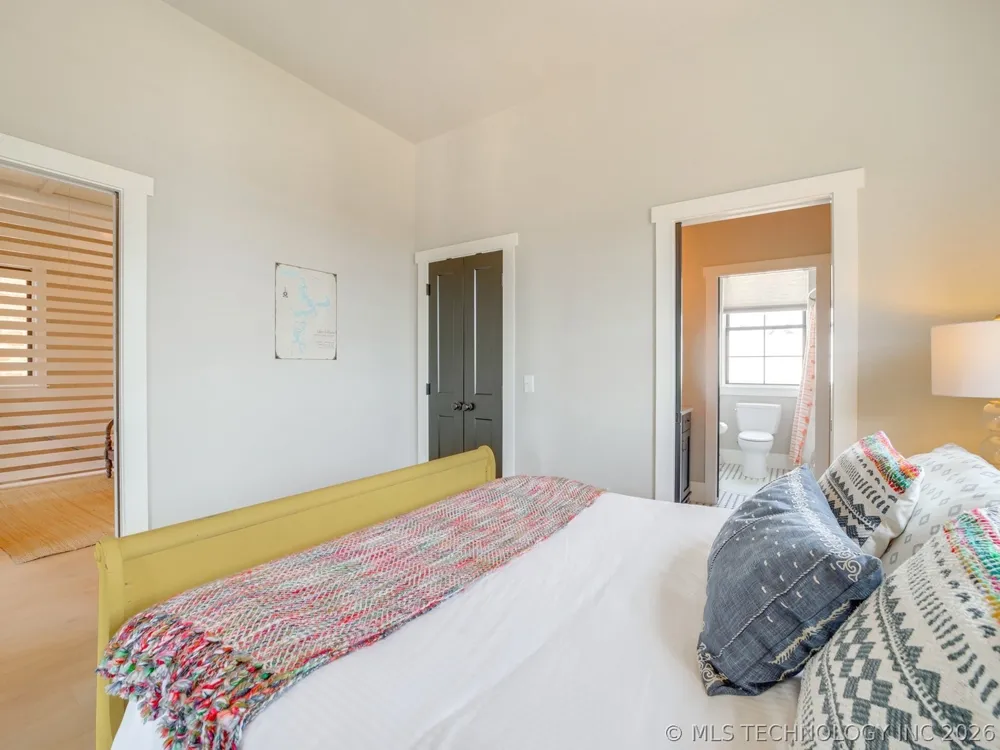 29 Park Street Carlton Landing, OK 74432