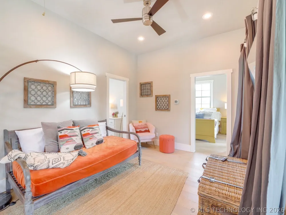 29 Park Street Carlton Landing, OK 74432