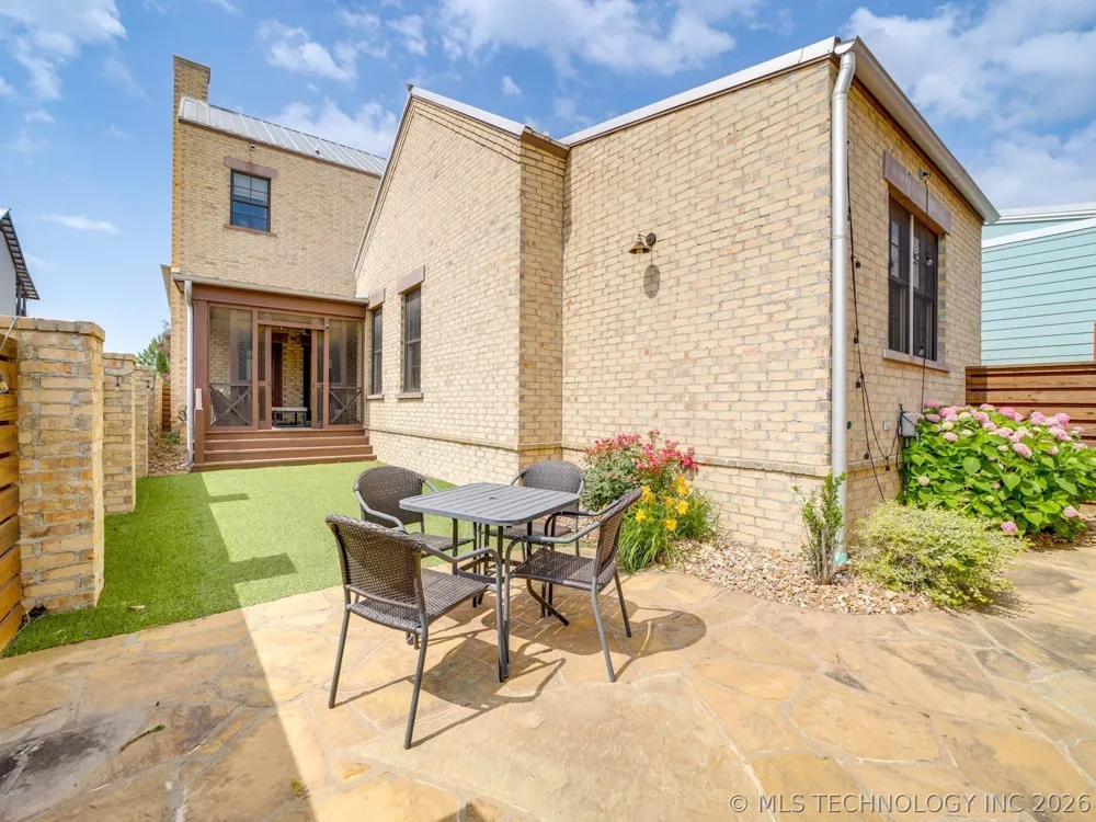 29 Park Street Carlton Landing, OK 74432