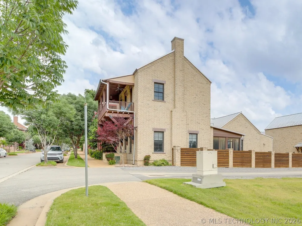 29 Park Street Carlton Landing, OK 74432