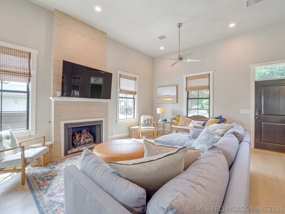 29 Park Street Carlton Landing, OK 74432