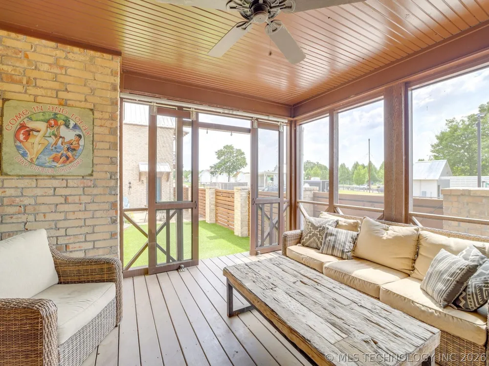 29 Park Street Carlton Landing, OK 74432