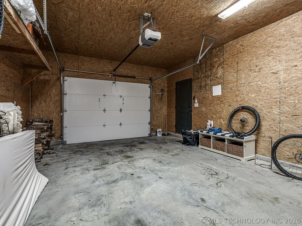 29 Park Street Carlton Landing, OK 74432
