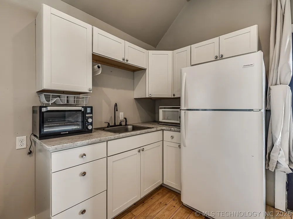 29 Park Street Carlton Landing, OK 74432