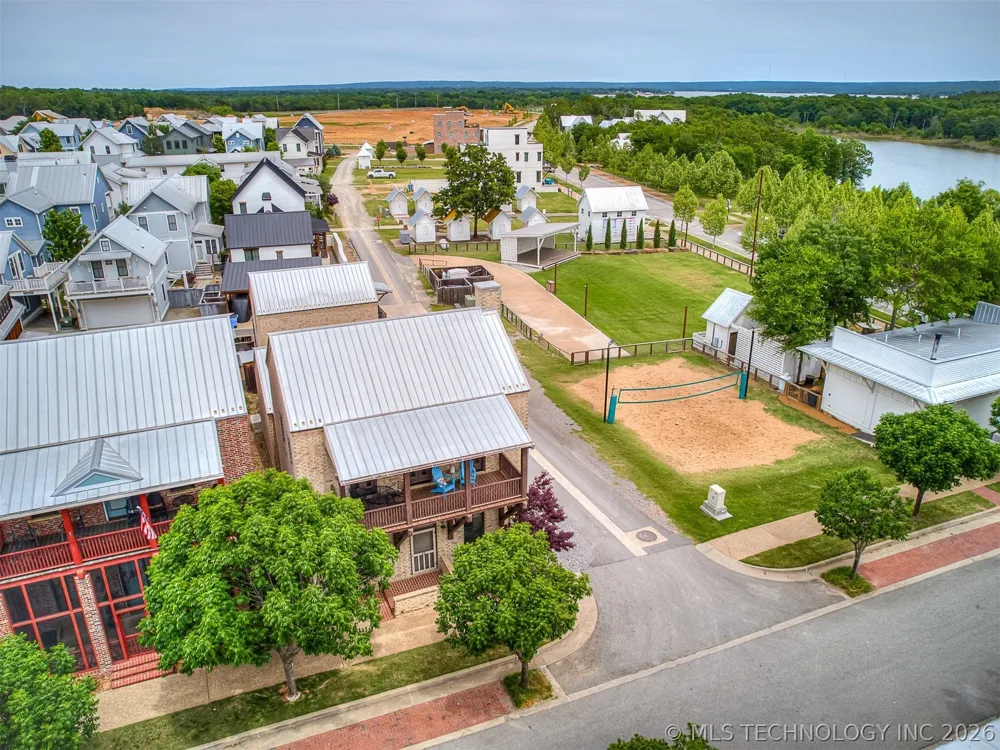 29 Park Street Carlton Landing, OK 74432