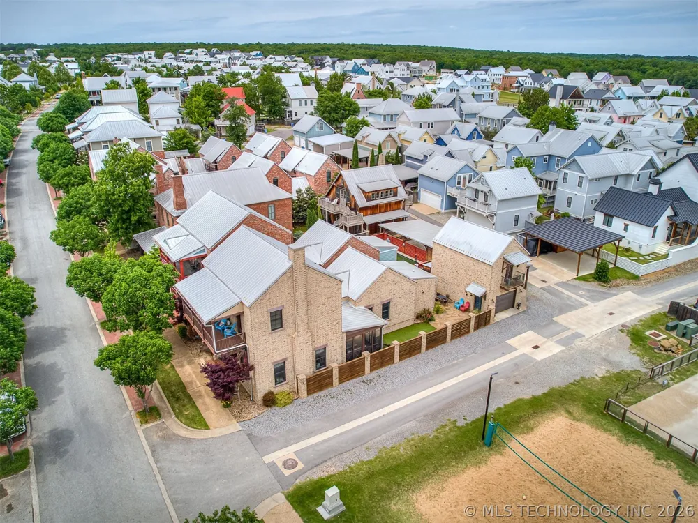 29 Park Street Carlton Landing, OK 74432