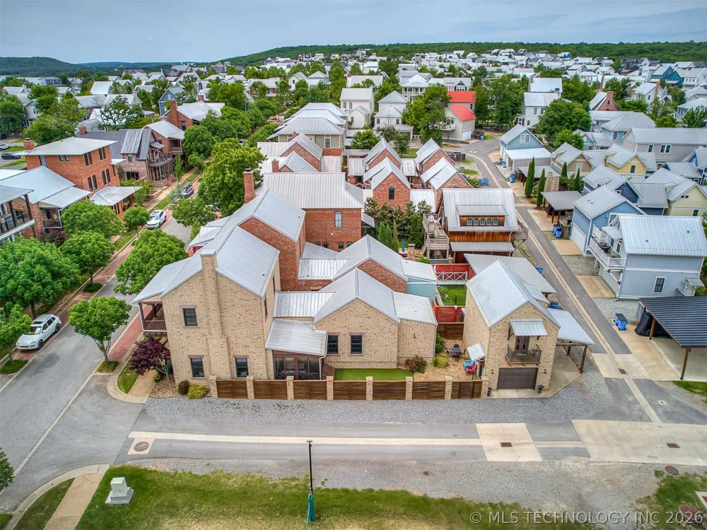 29 Park Street Carlton Landing, OK 74432
