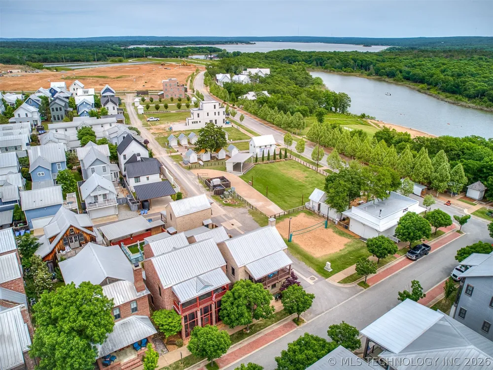 29 Park Street Carlton Landing, OK 74432