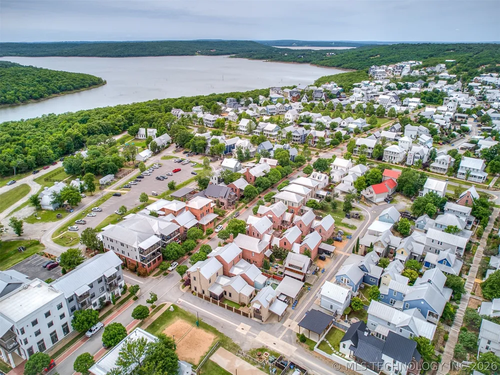 29 Park Street Carlton Landing, OK 74432