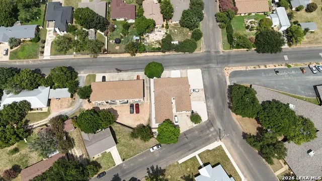 1402 N Adams St Fredericksburg, TX 78624