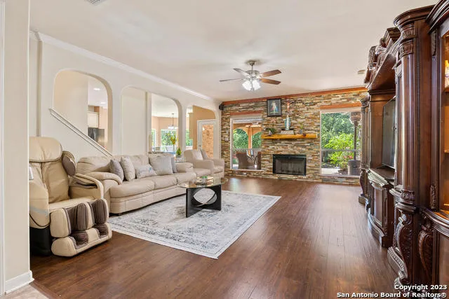 9634 JASON BND Helotes, TX 78023