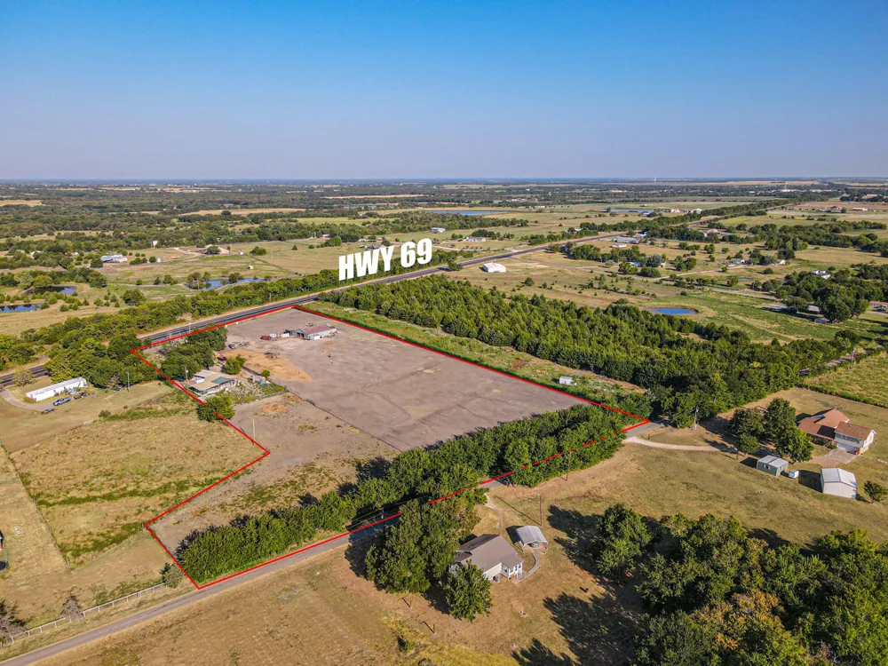5271 US Highway 69 Celeste, TX 75423
