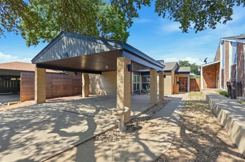 1518 El Camino Real