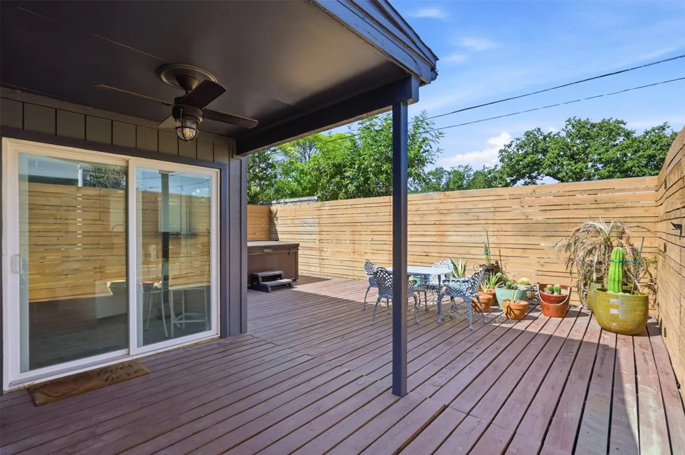 1518 El Camino Real Euless, TX 76040
