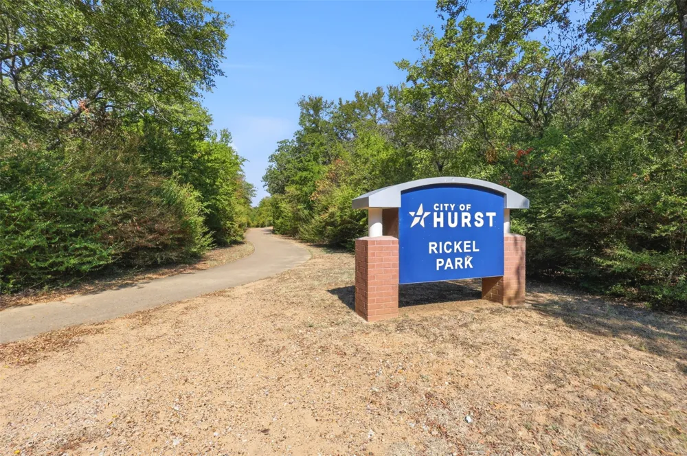 1518 El Camino Real Euless, TX 76040
