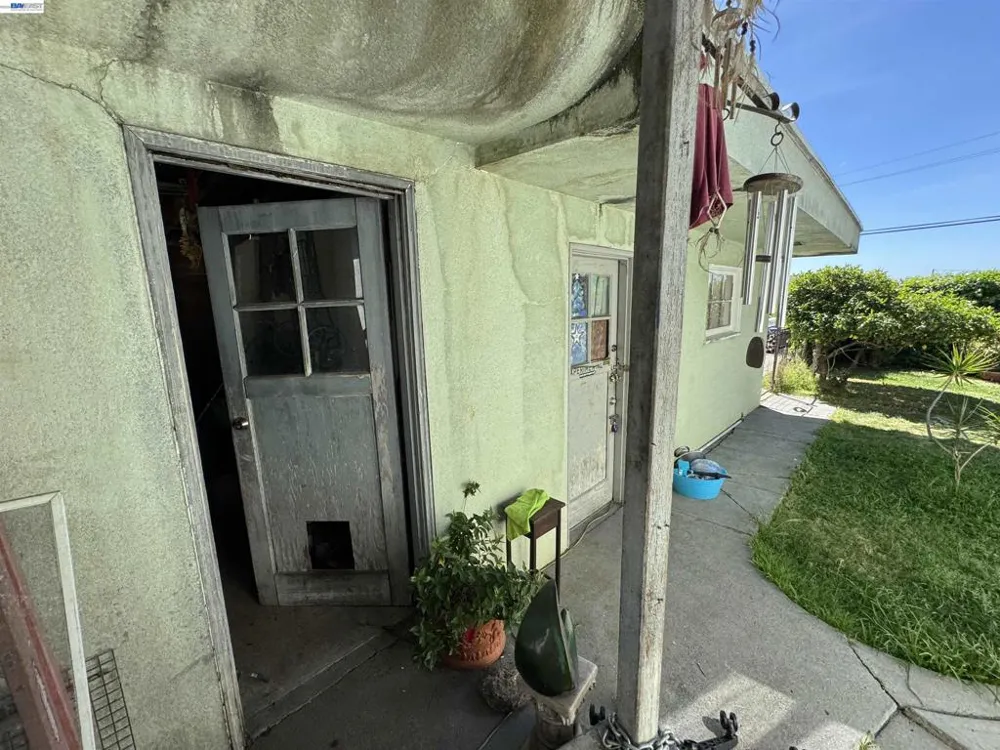 2120 Sol San Leandro, CA 94578