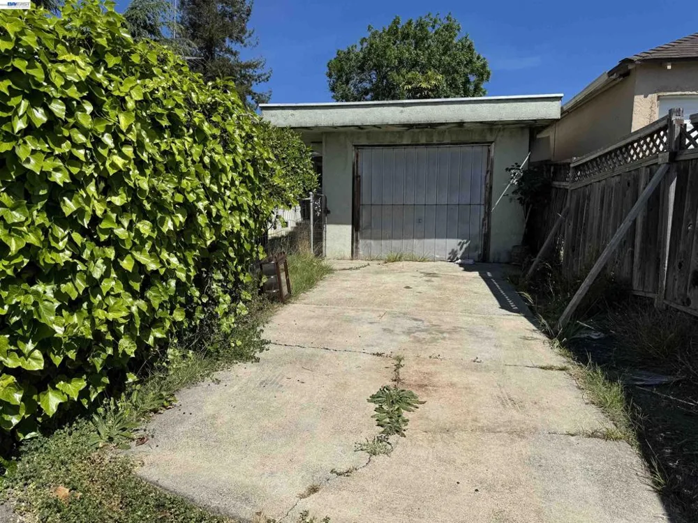 2120 Sol San Leandro, CA 94578