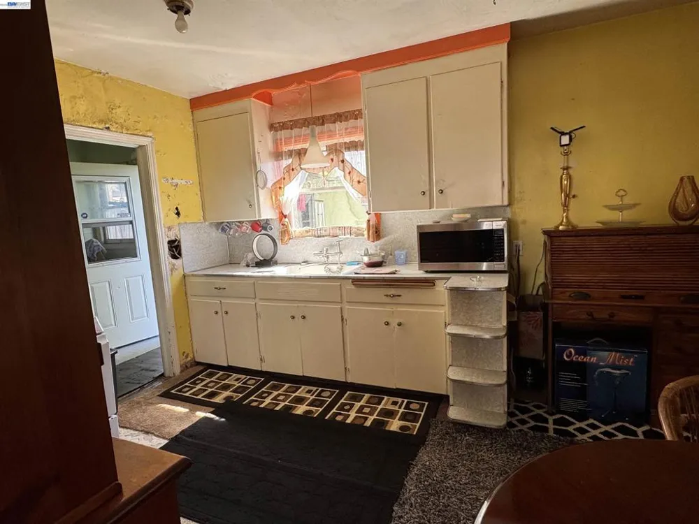 2120 Sol San Leandro, CA 94578