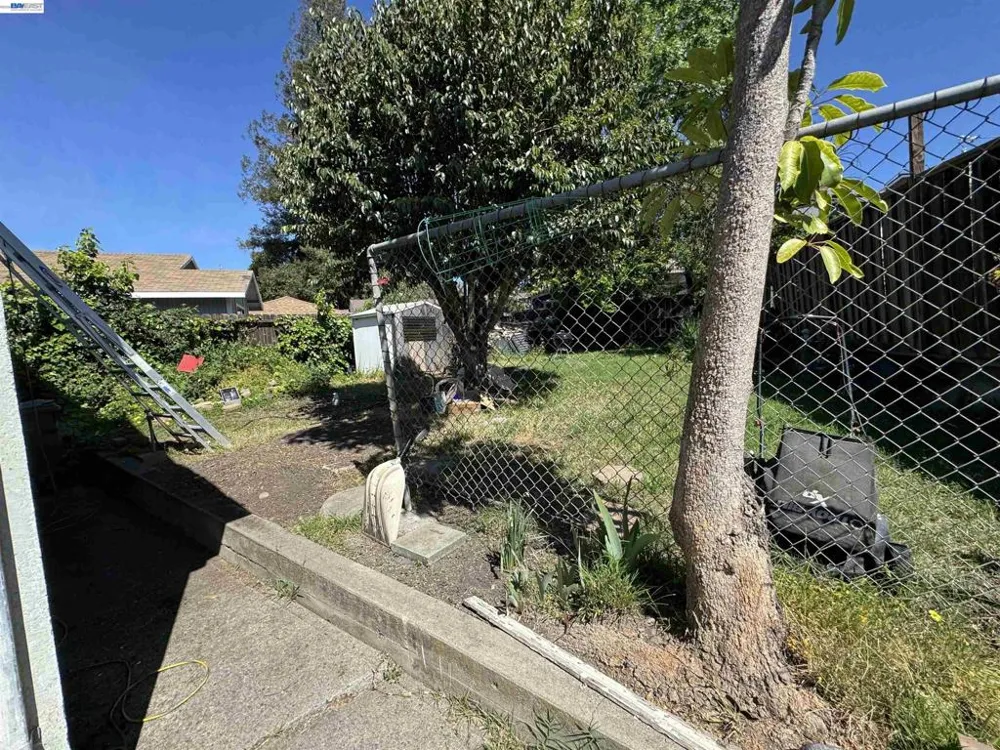 2120 Sol San Leandro, CA 94578