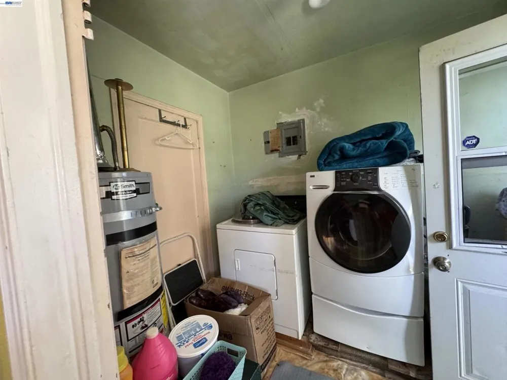 2120 Sol San Leandro, CA 94578