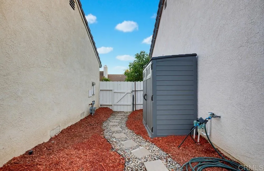 21716 Paxton Mission Viejo, CA 92692