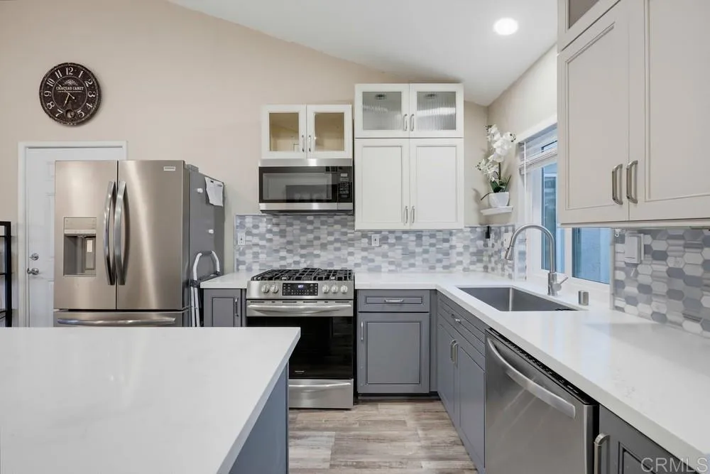 21716 Paxton Mission Viejo, CA 92692