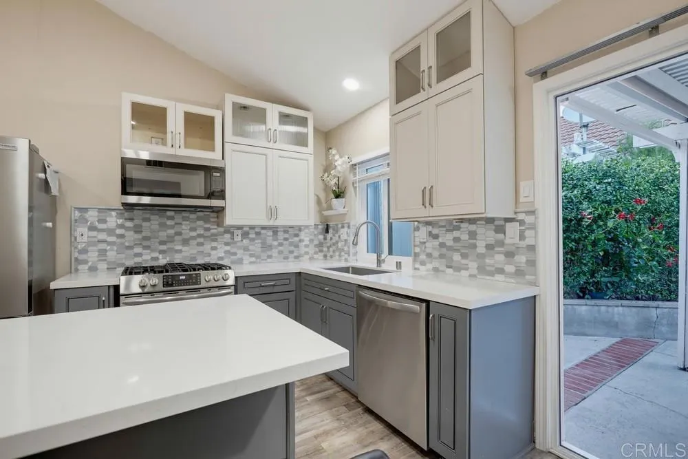 21716 Paxton Mission Viejo, CA 92692