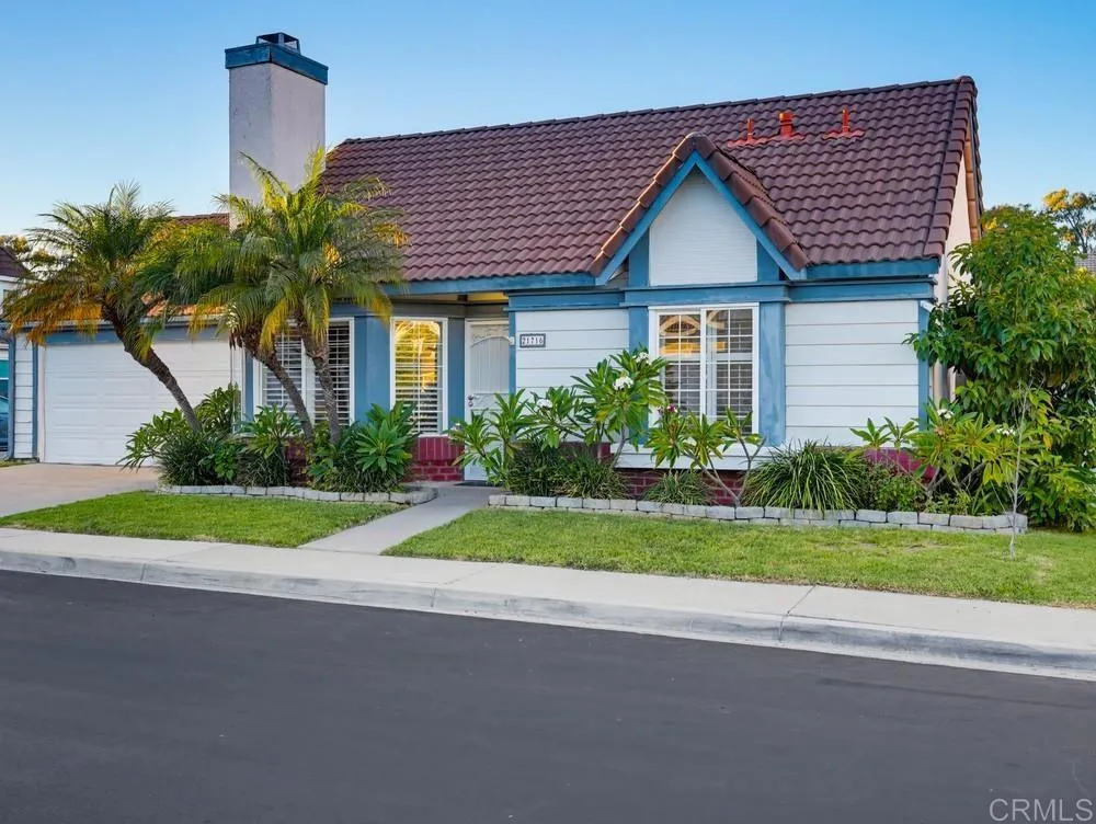 21716 Paxton Mission Viejo, CA 92692