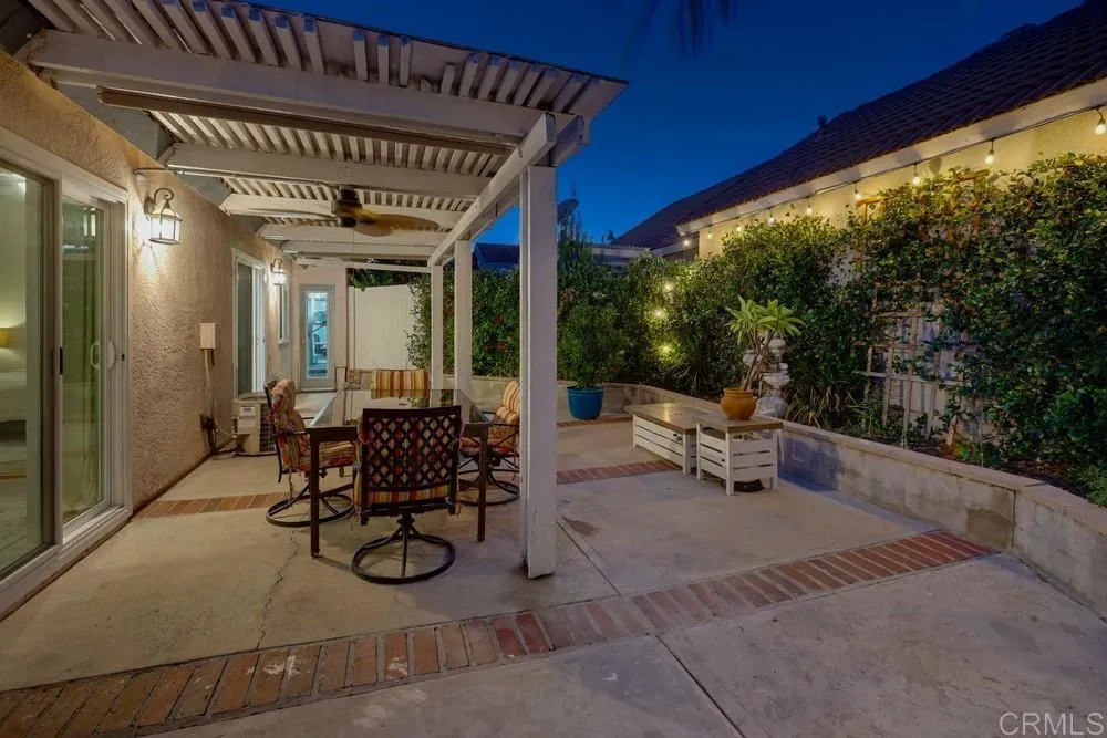 21716 Paxton Mission Viejo, CA 92692