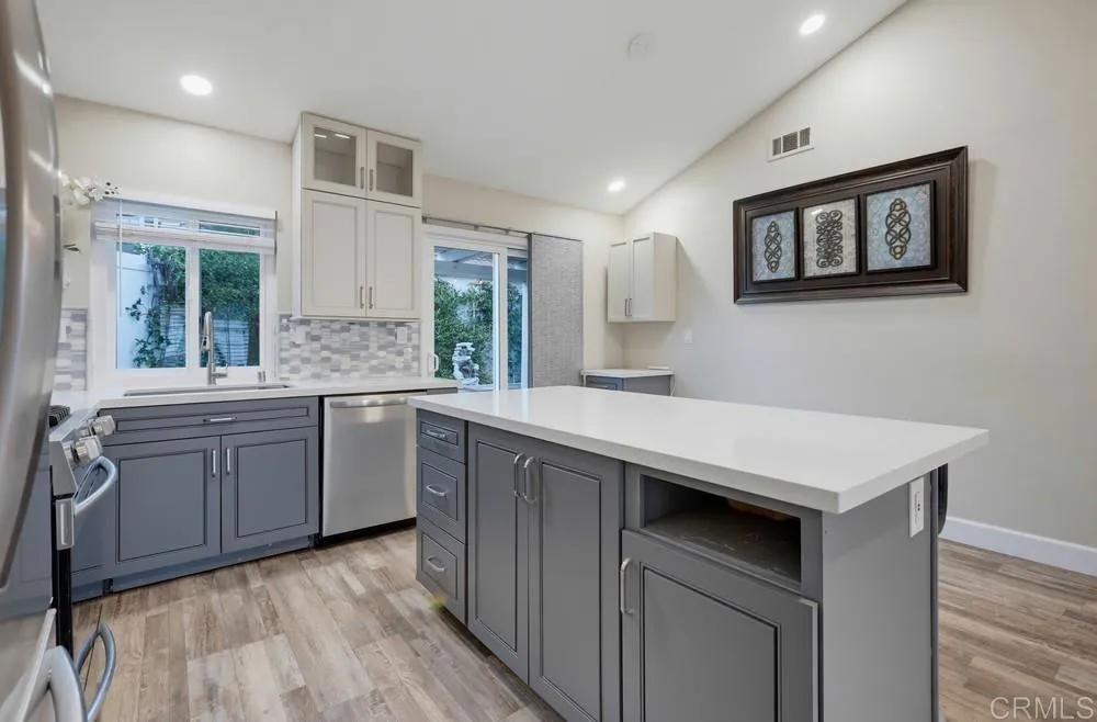 21716 Paxton Mission Viejo, CA 92692