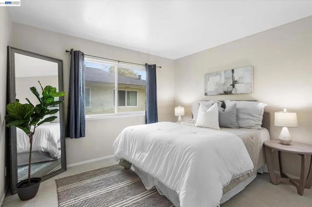 2174 Decoto Rd Union City, CA 94587