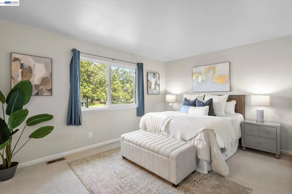 2174 Decoto Rd Union City, CA 94587
